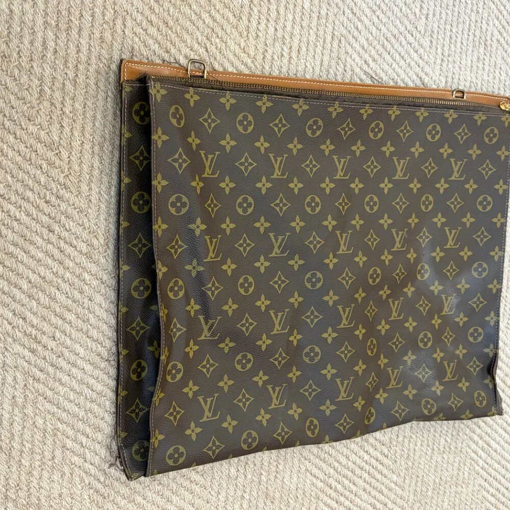 Louis Vuitton garment bag insert /pouch